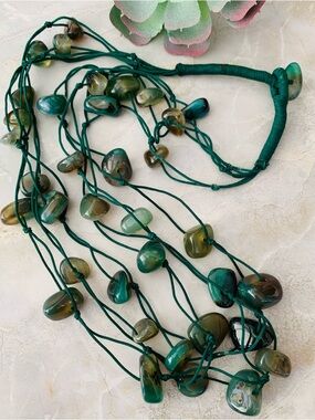 Green Chalcedony Chrysoprase Agate Tumbled Stone Necklace